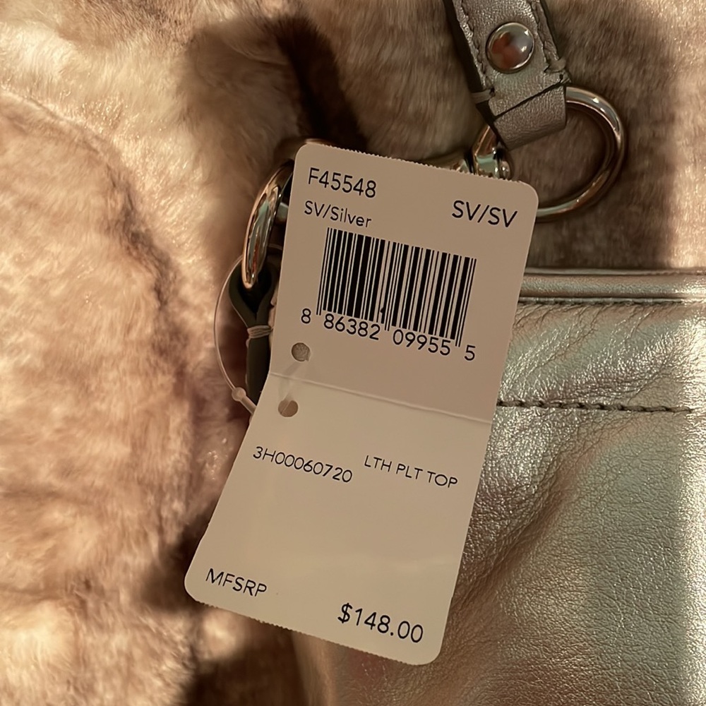 NWT Coach Silver Pleated Leather Top Handle Bag rv$148 f45548 - Picture 9 of 9